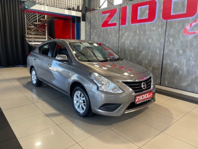 2015 Nissan